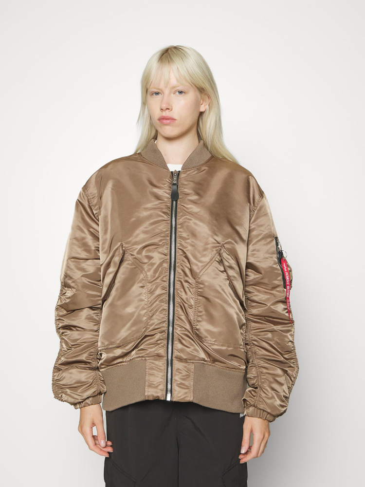 Бомбер Alpha Industries #1