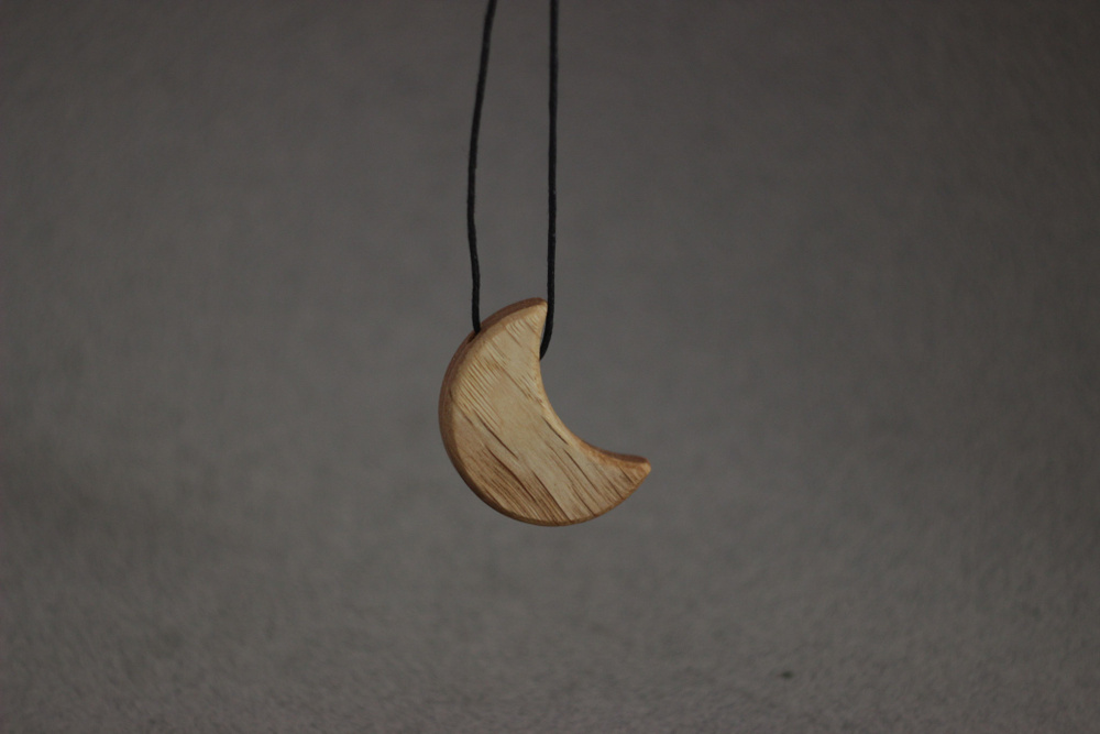 Аромакулон деревянный Луна #1