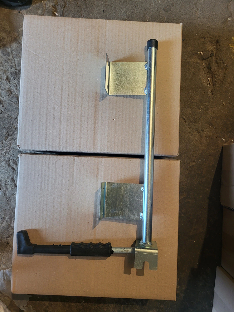 Фиксатор двери Газель (держатель ворот) 1 шт. С не усиленной ручкой ...