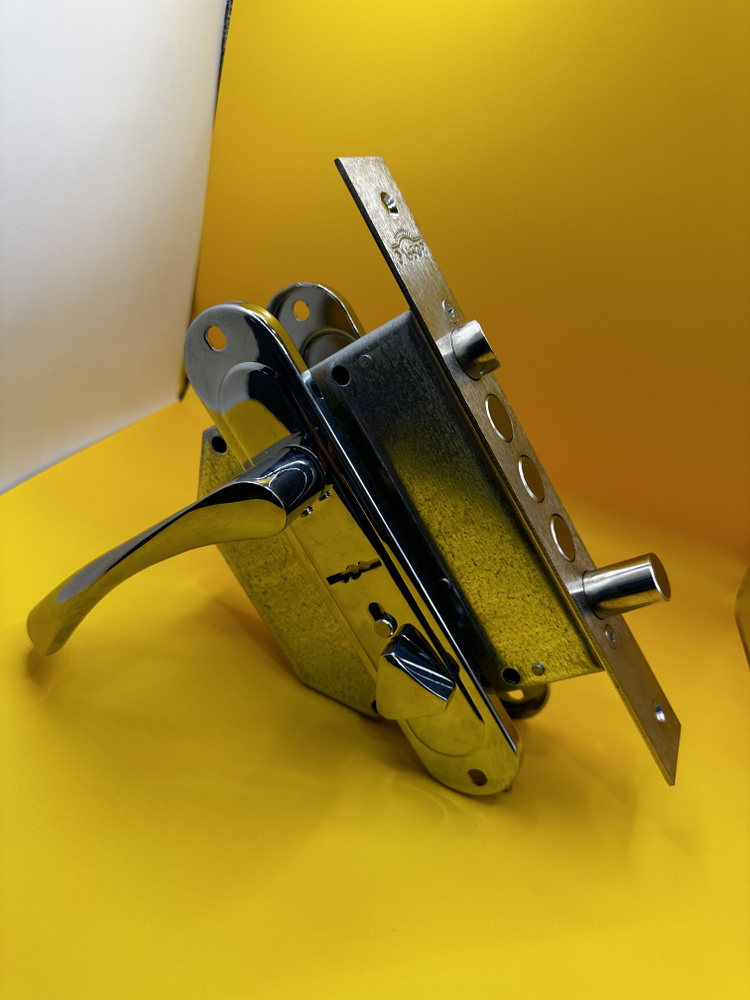 Замок (Эльбор) врезной на ворота ,на двери Гранит 1.06.40 Левый), 5 кл ...