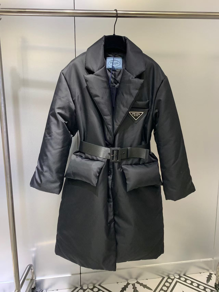 Пуховик Prada #1