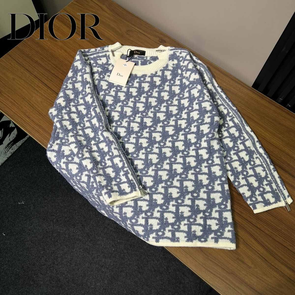 Свитер Dior #1