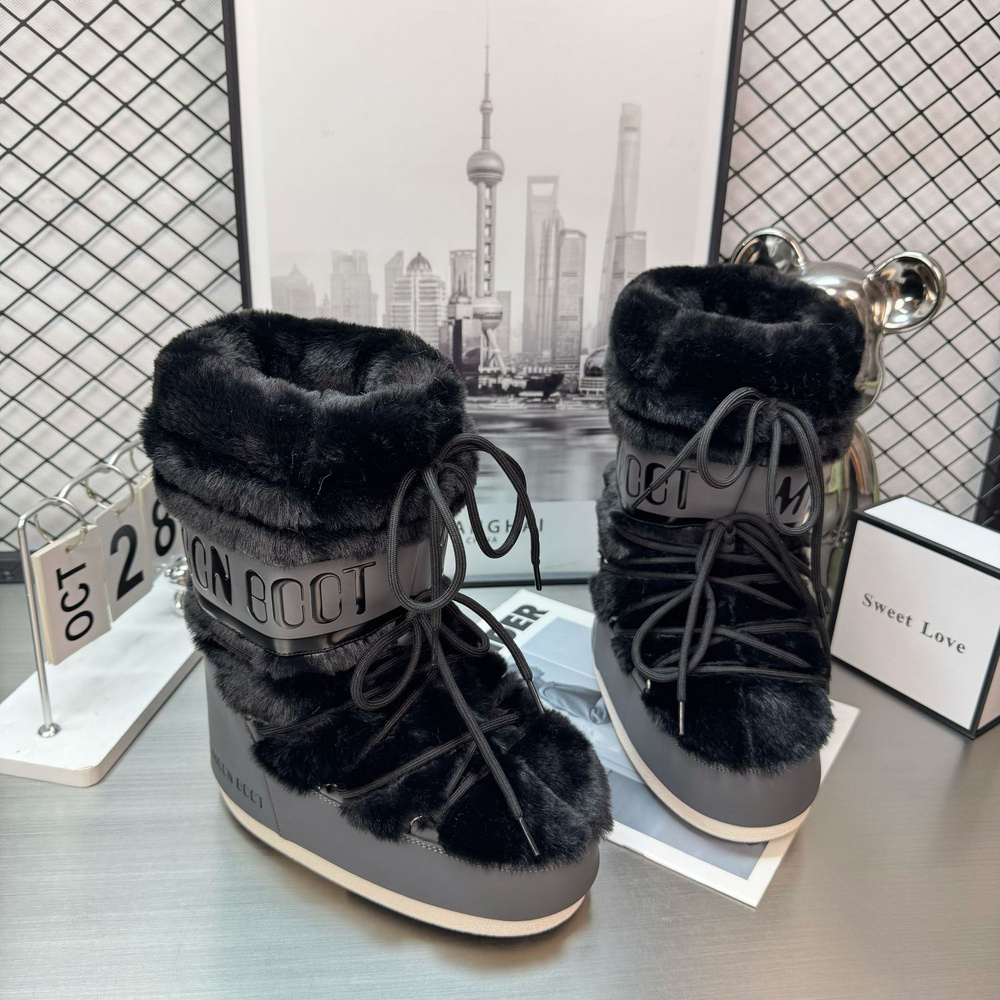 Ботинки Moon Boot #1