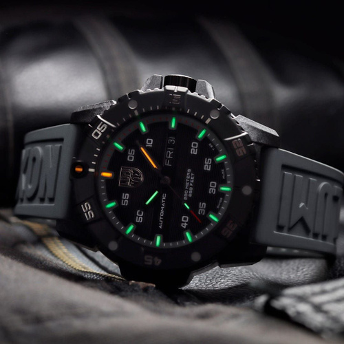 Механические наручные часы Luminox Master Carbon SEAL Automatic