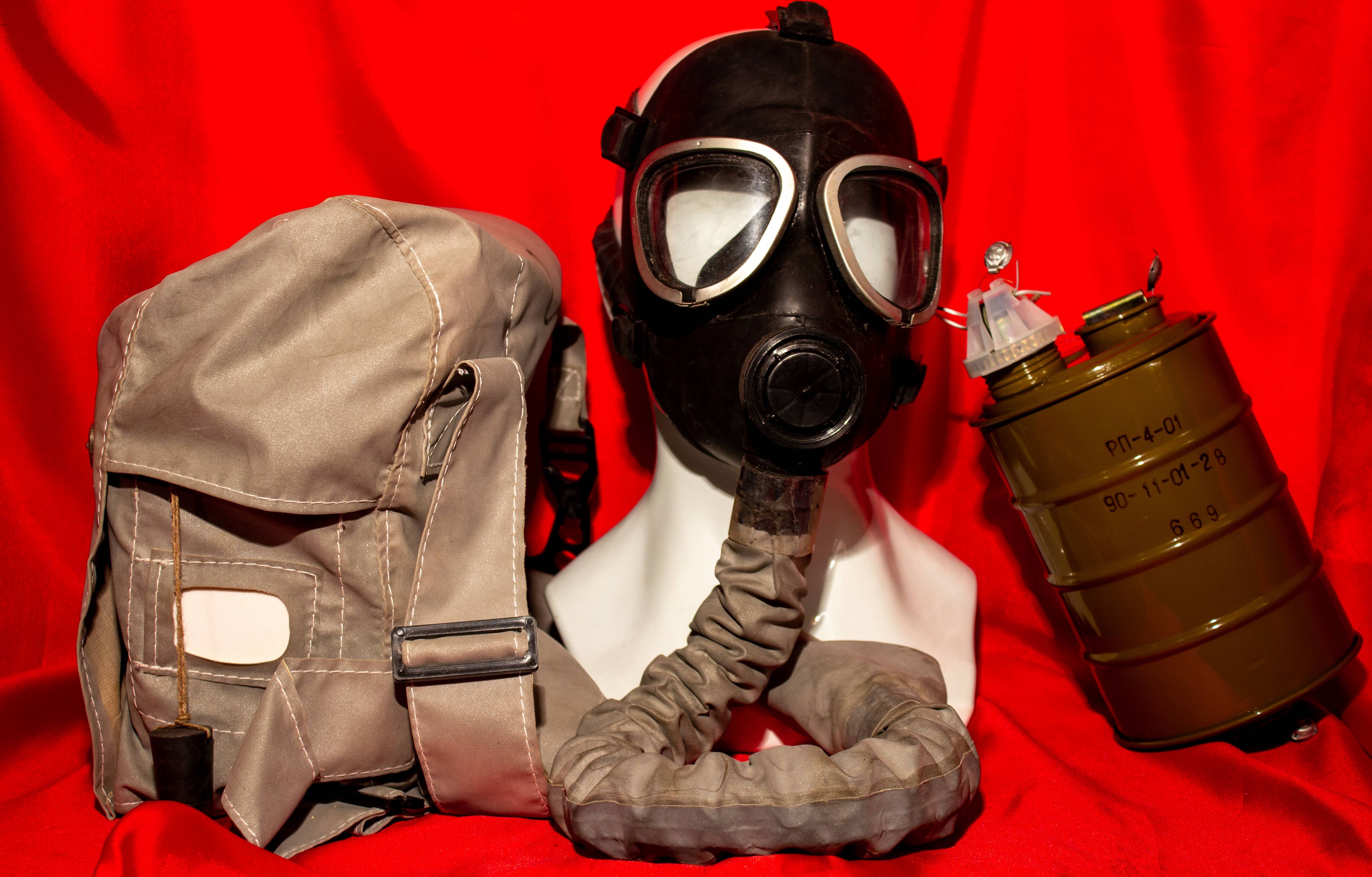 ИзолирующийпротивогазИП-4М(схранения),размер2