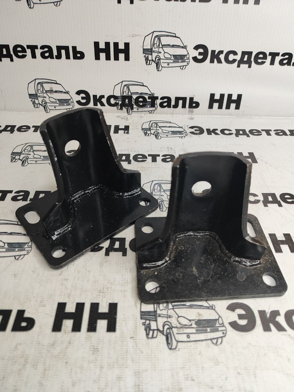 КРОНШТЕЙН ОПОРЫ ДВИГАТЕЛЯ С ПОДУШКОЙ (ДЛЯ А/М ГАЗ, ПАЗ, ДВ. ЗМЗ 524, 523, 511, 513)