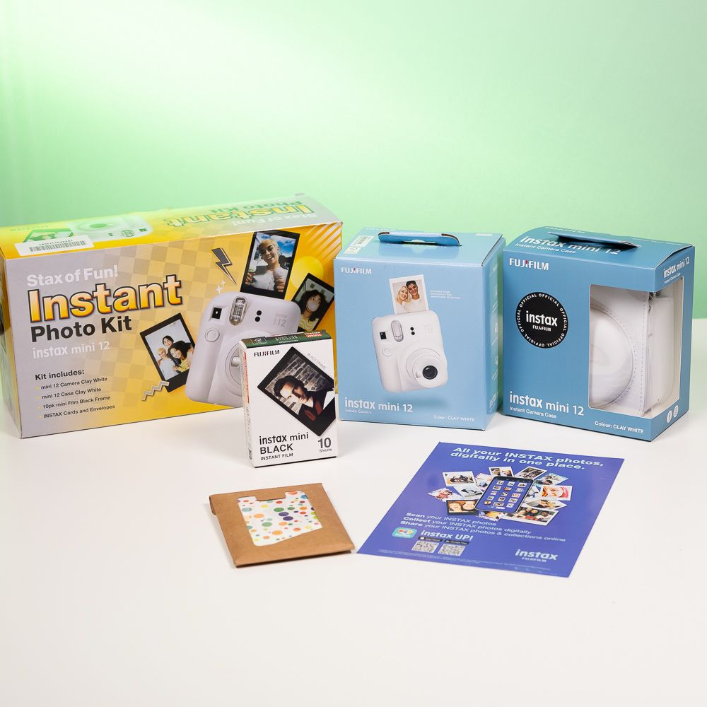 Фотоаппарат Instax Mini 12 Белый (подарочный набор Stax of Fun ...