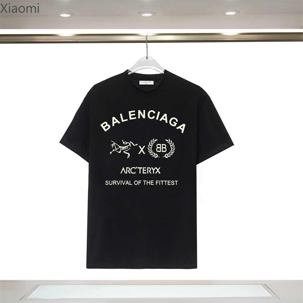 Футболка Balenciaga #1