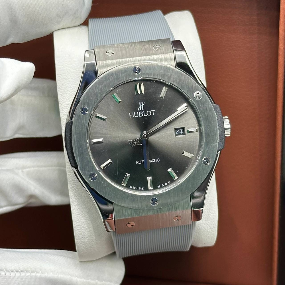 HUBLOT Часы наручные Механические Geneve Collection #1