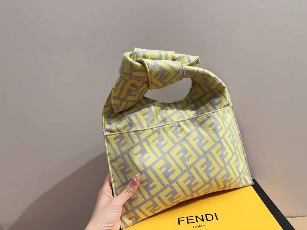 Fendi Саквояж #1