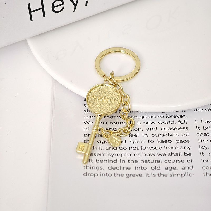 Брелок BTS GOLDEN Key, корейский модный аксессуар, стильное украшение ...