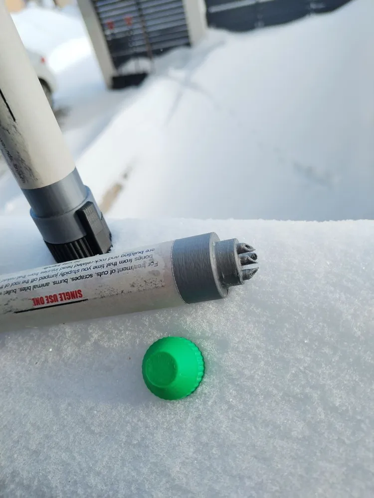 Шприц, серый, 20см