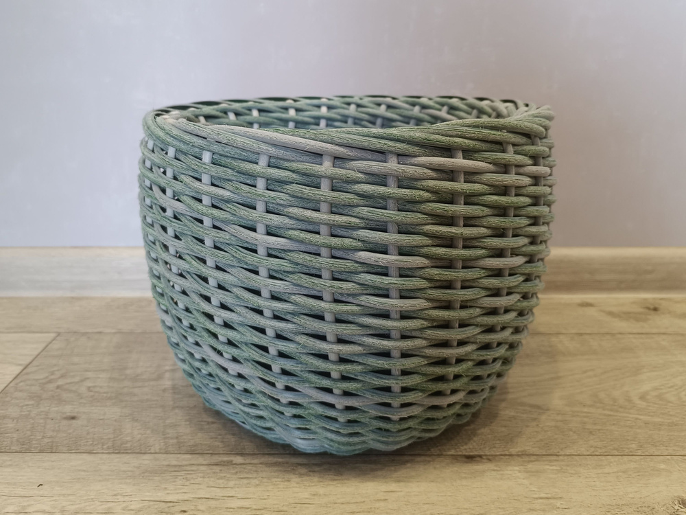 Кашпо из искусственного ротанга 12 литров цвет мятный градиент - купить ...