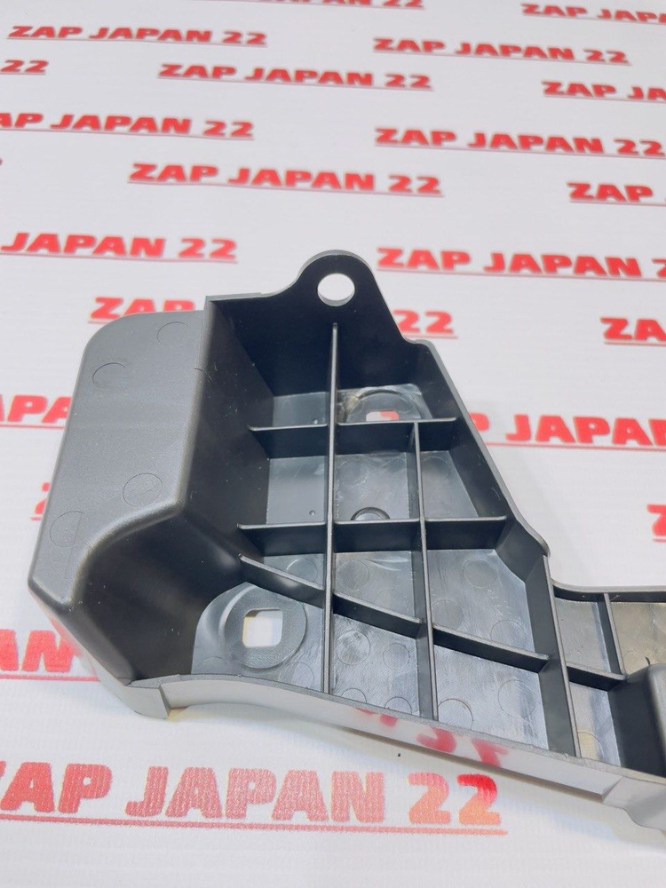 Кронштейн бампера правый задний Toyota Camry 70/Тойота Камри 70 - ZAP ...
