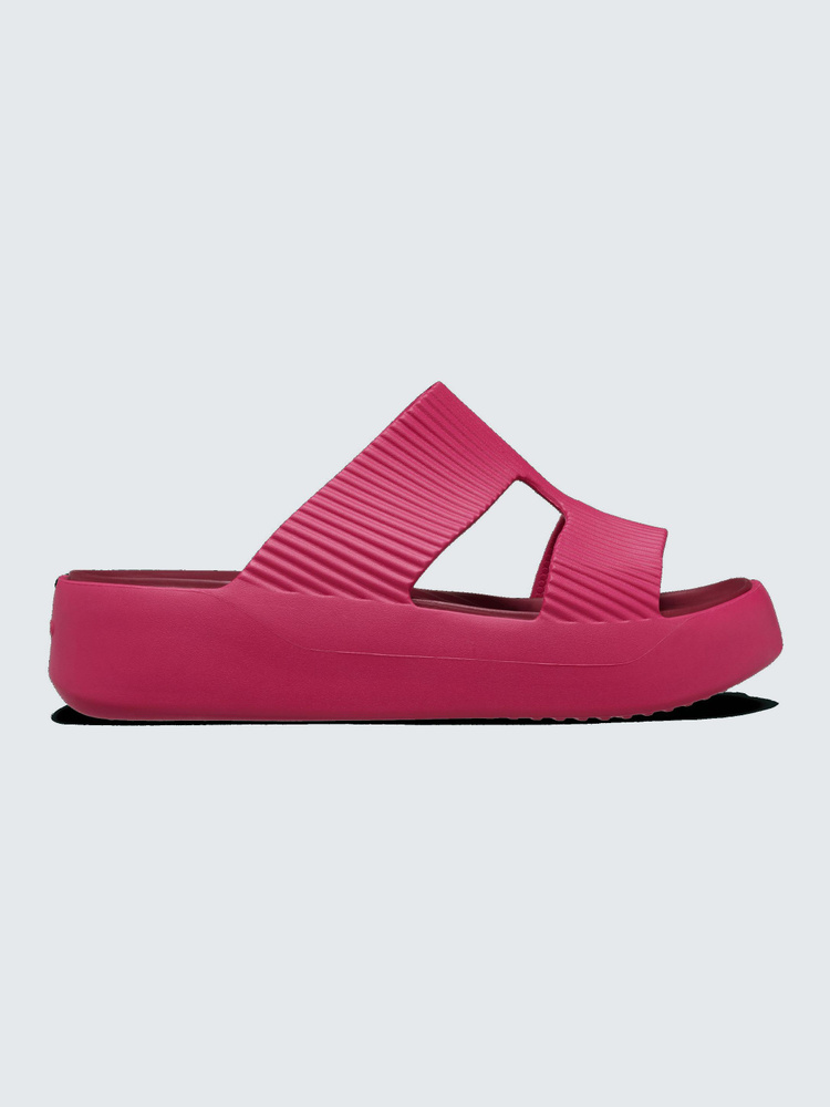 Шлепанцы Crocs Getaway Groove Platform Hstrap #1