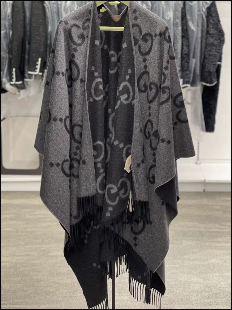 Пончо Gucci #1