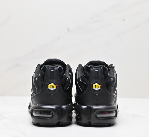 Nike air max plus tn se black best sale