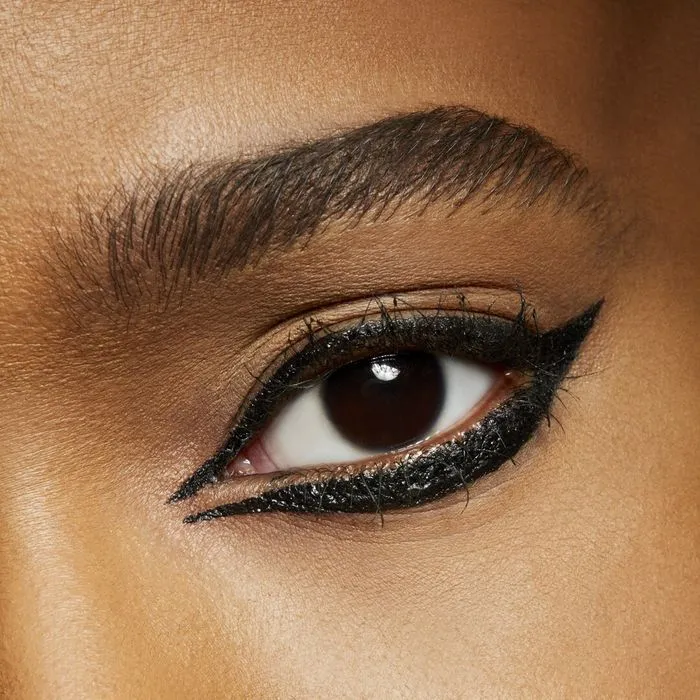 MAC Подводка для глаз Liquidlast 24-Hour Waterproof Liner, Point Black, 2,5 мл, 2,5 мл, фото 5