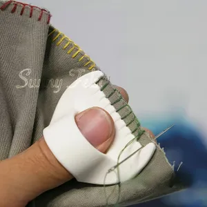 1 шт. простого в использовании инструмента для шитья, прочная пластиковая направляющая для шитья кромок, с шагом 4 мм, эргономичной ручкой и гладкой поверхностью. Подобрали для вас