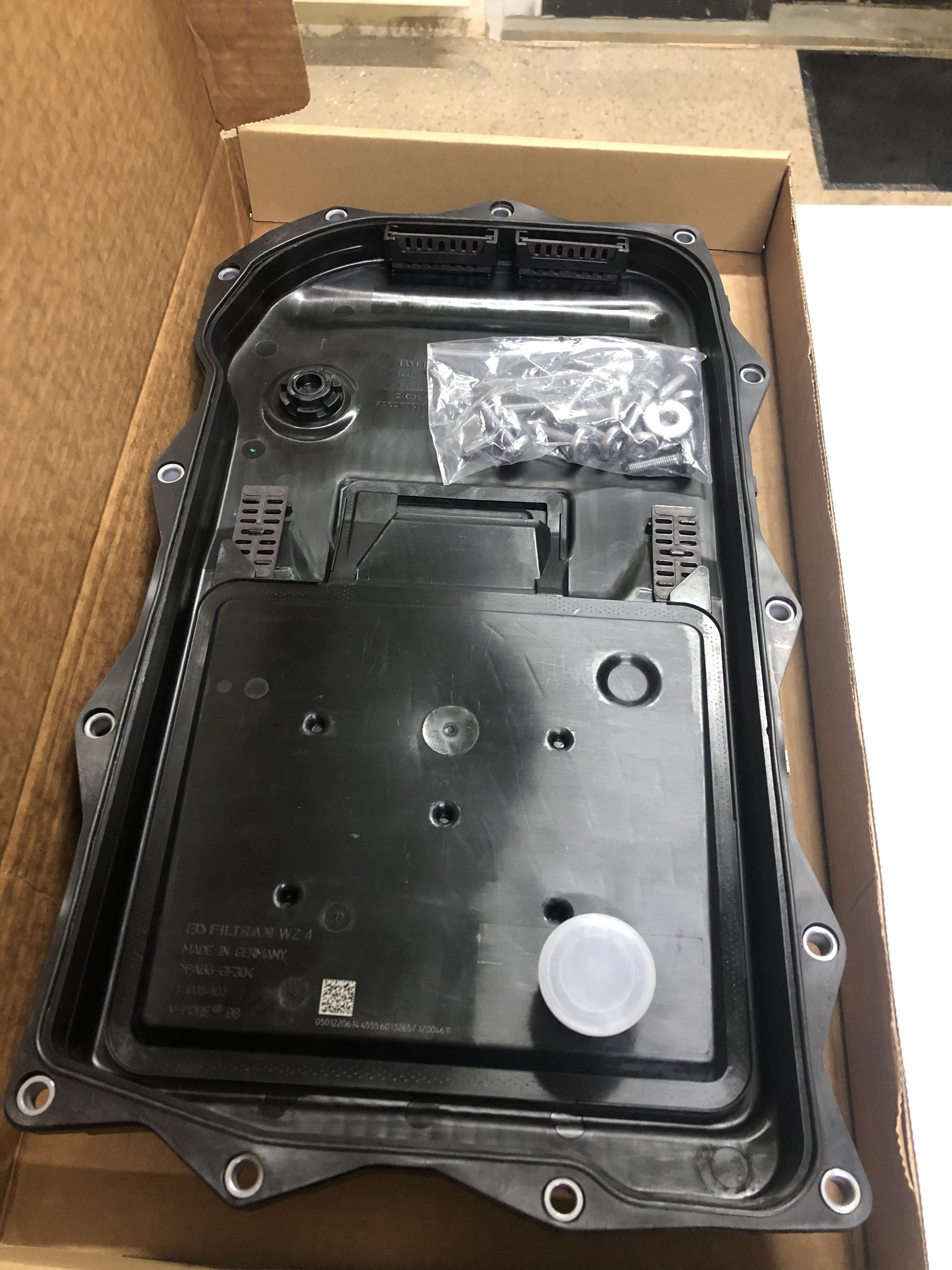 ラブブ Фильтр АКПП с поддоном (BMW)Jaguar,Land Rover ZF 1087298437