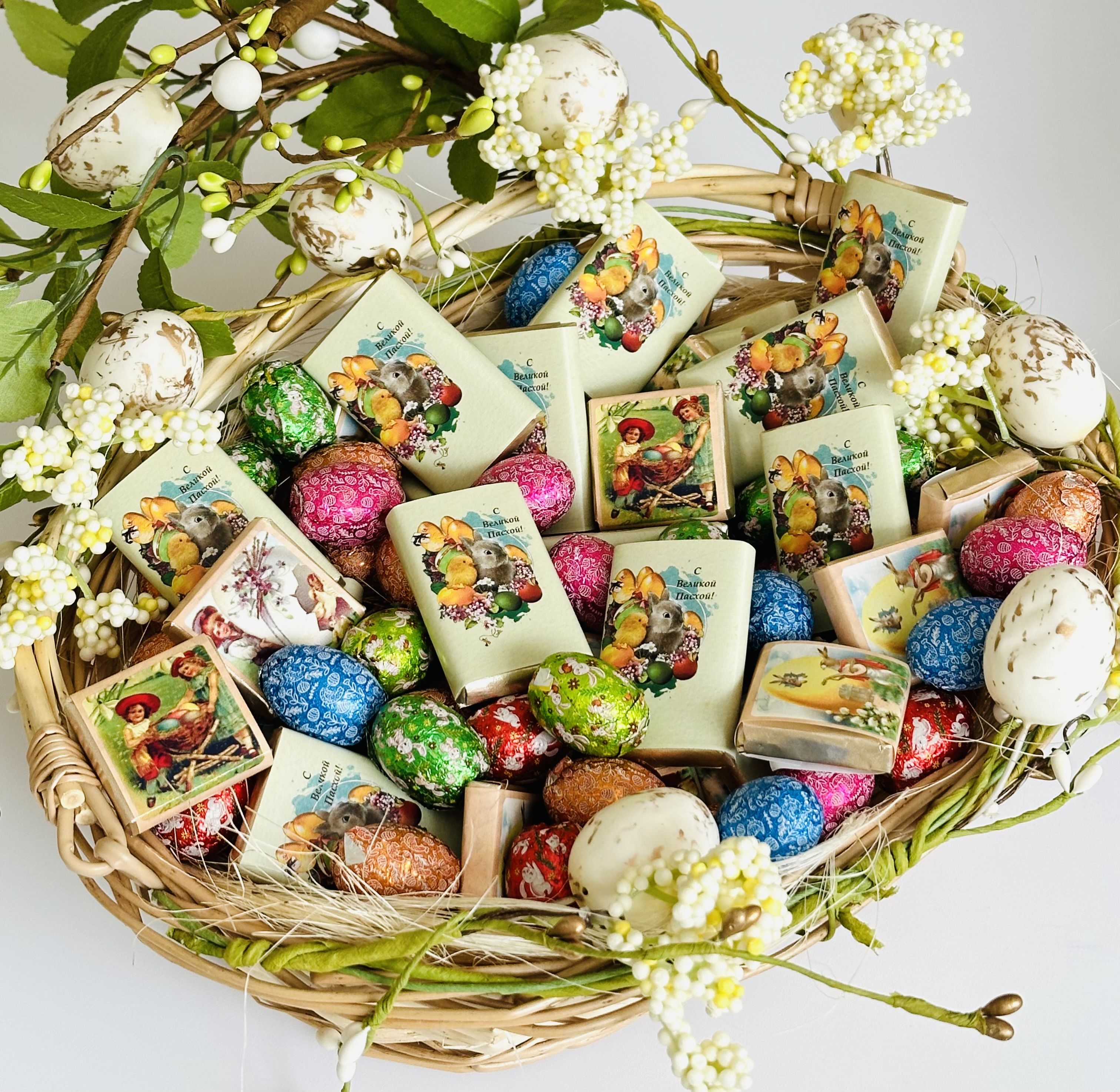 Мен балама бітіру кешіне көйлек сатып аламын.