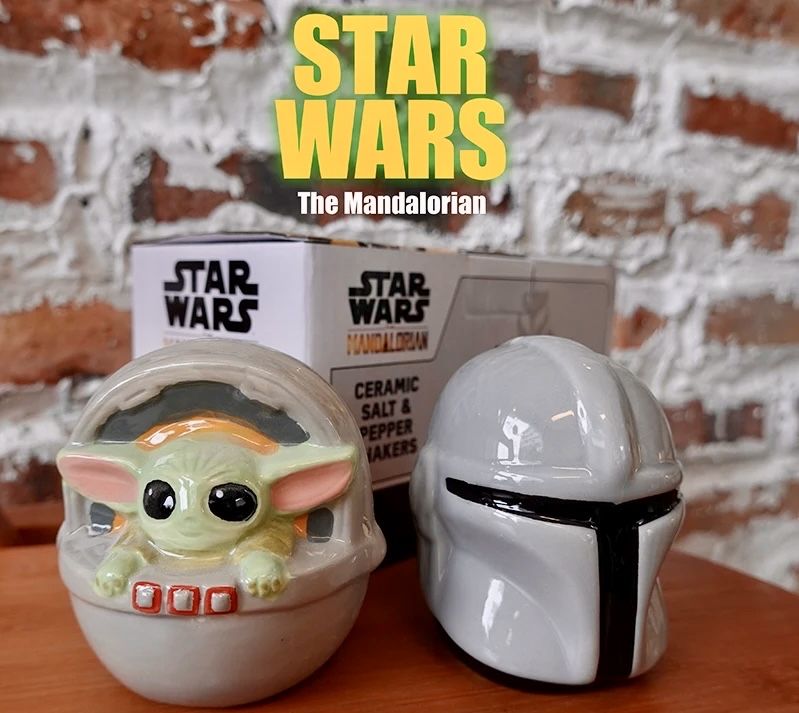 Керамический Набор Солонки и Перечницы Star Wars the Mandalorian - малыш йода и мандо, Мандалорец, Звездные Войны фигурка
