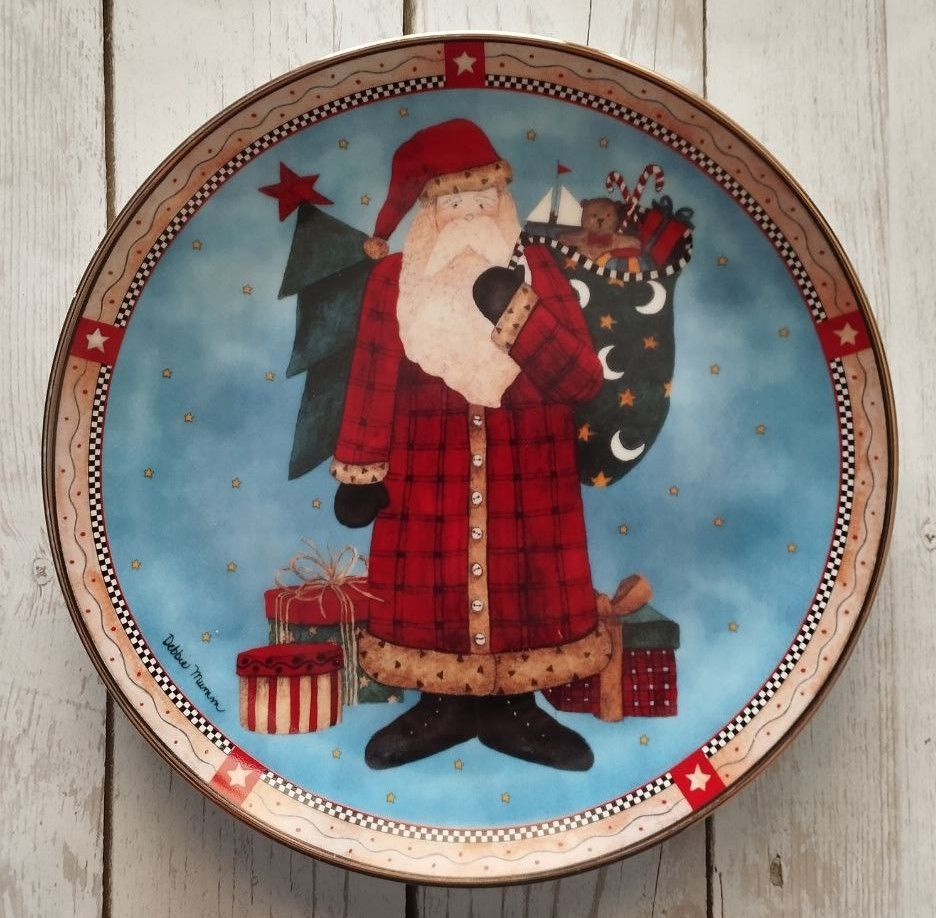 Декоративная винтажная тарелка Gifts For Santa Англия Royal Doulton  #1