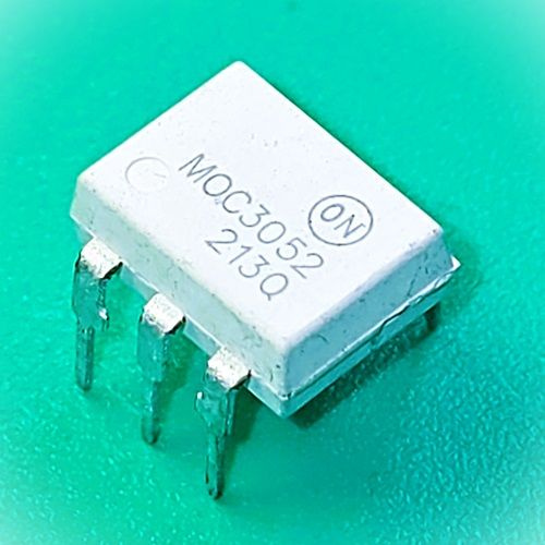 Микросхема MOC3052 #1