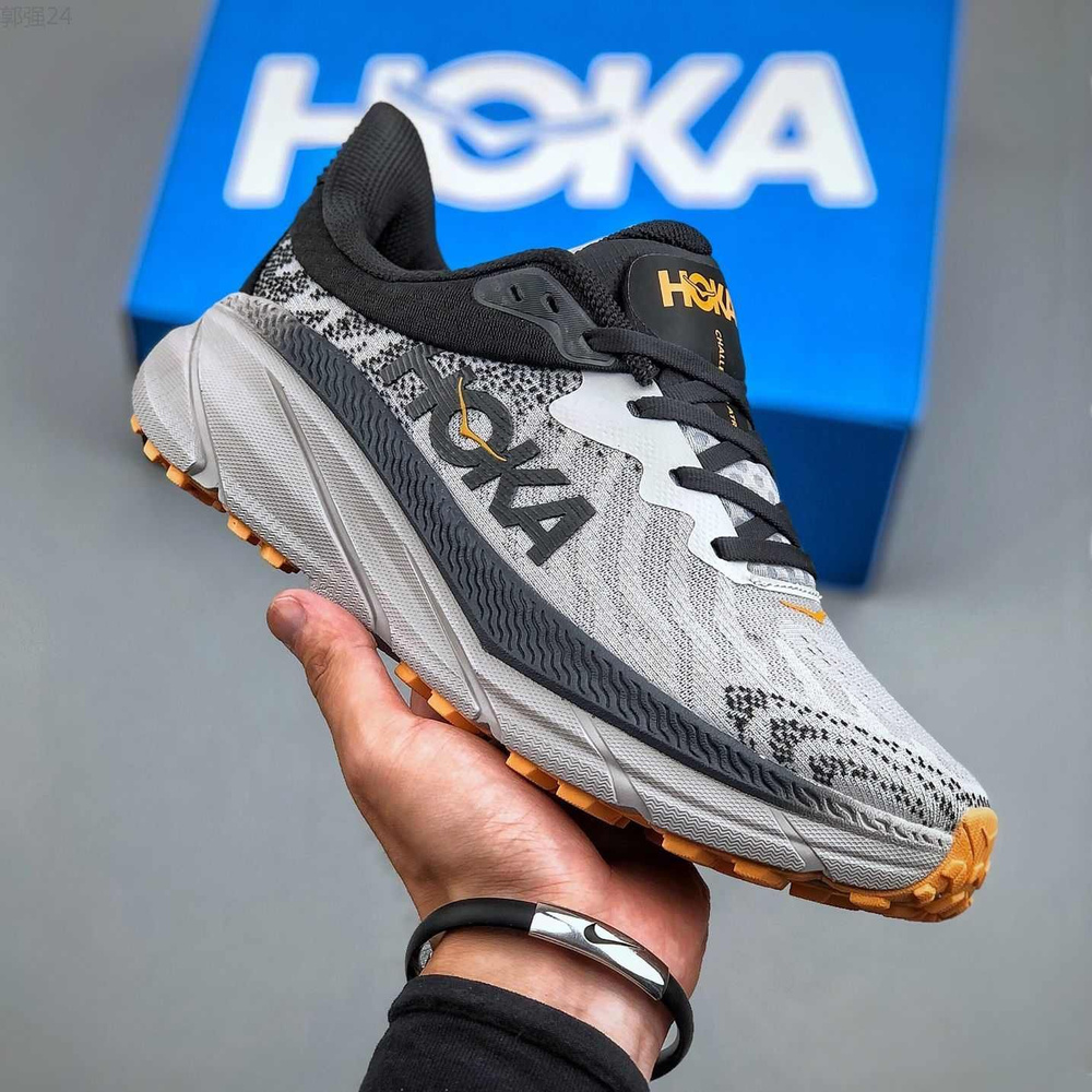 Кроссовки HOKA ONE ONE #1