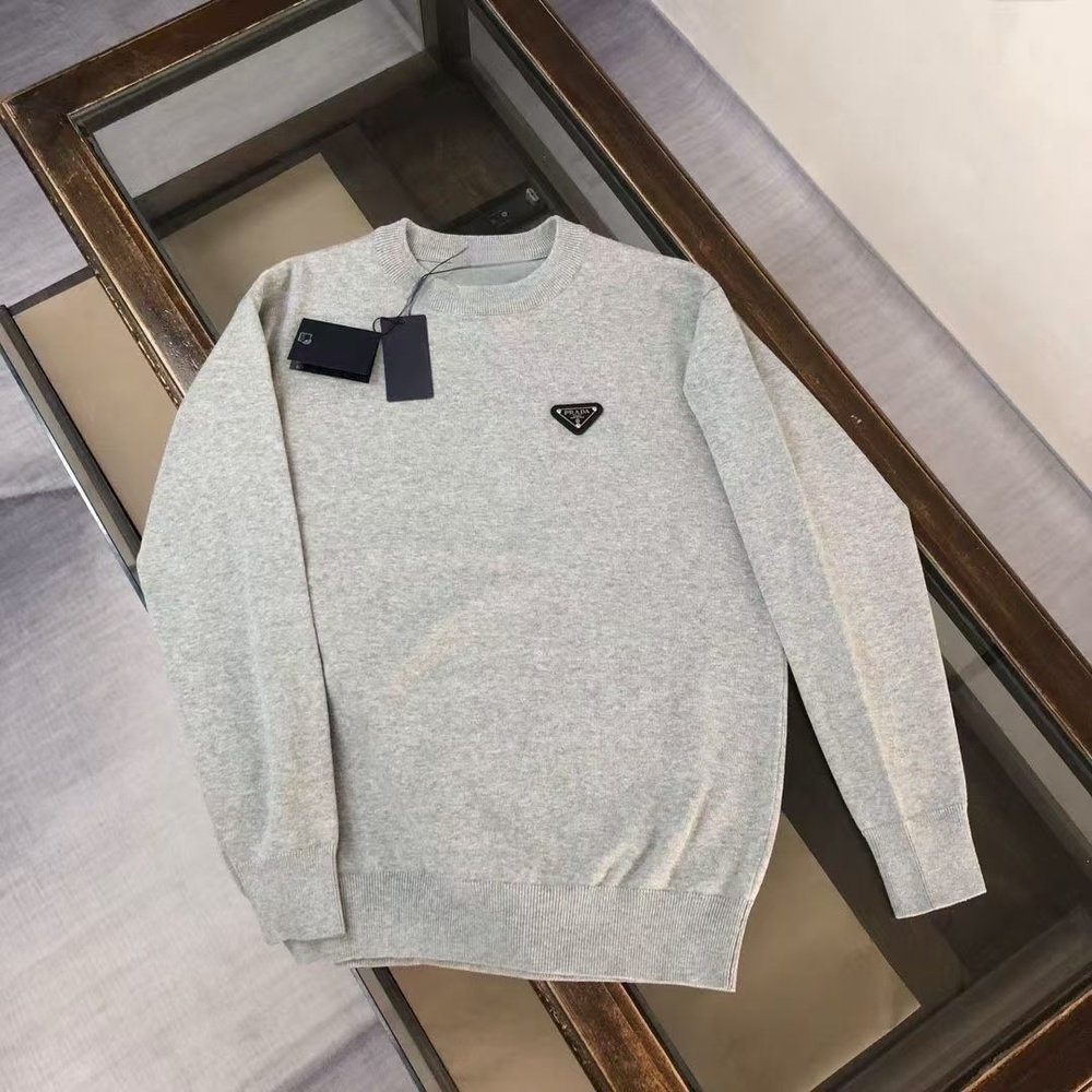Свитер Prada #1