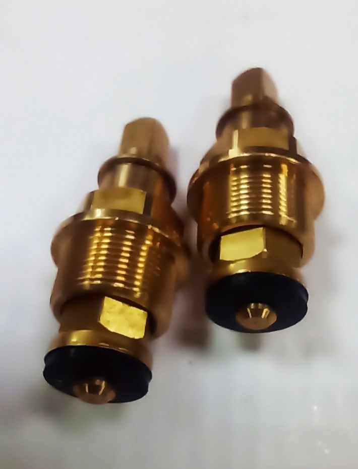 Кранбукса2ШТлатуннаясрезинкойчервячнаяподРусскийсмесительподкрест