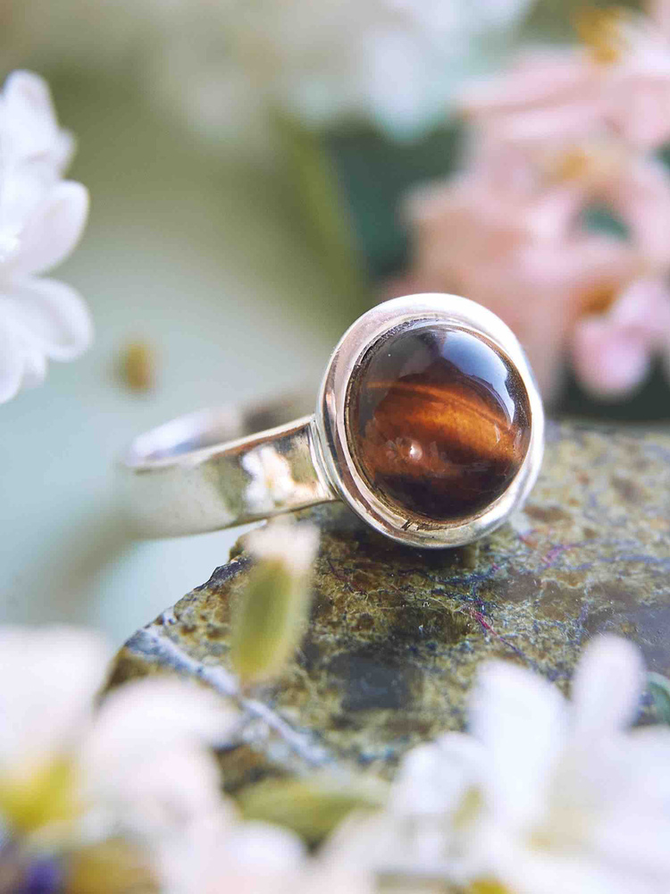 Перстень с тигровым глазом "Полная чаша", Размер кольца 17 купить на ...