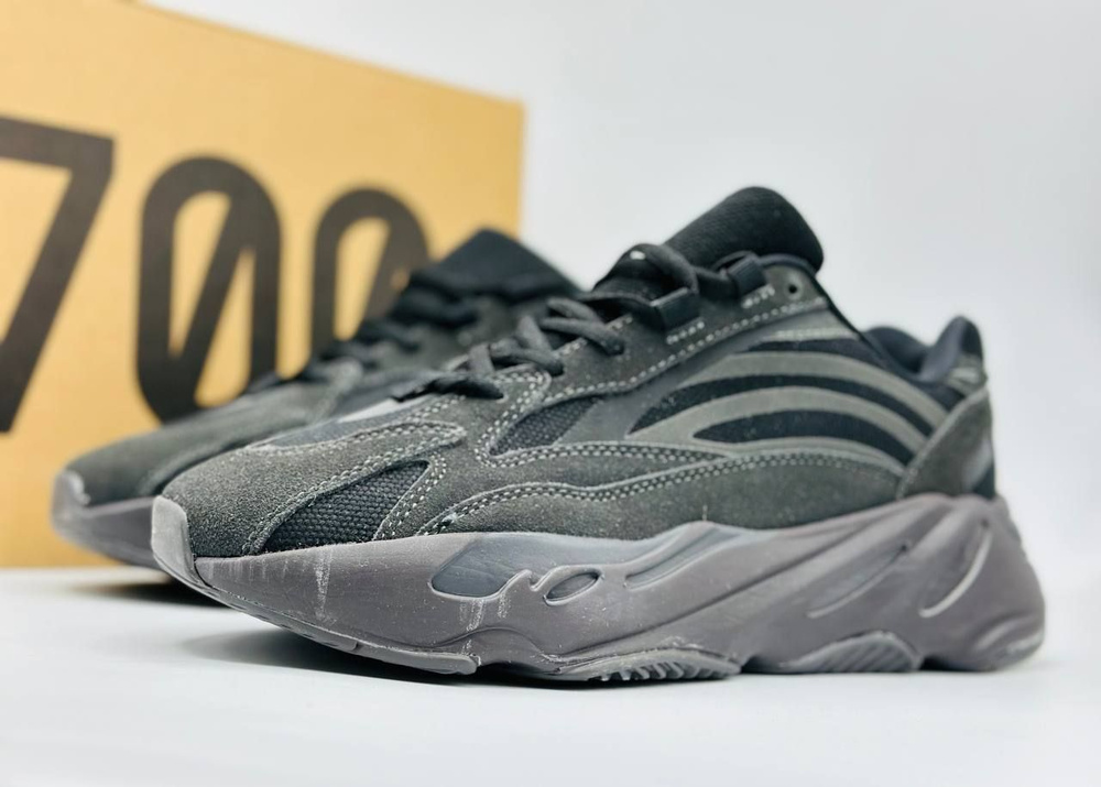 Кроссовки adidas Yeezy boost 700 V2 #1