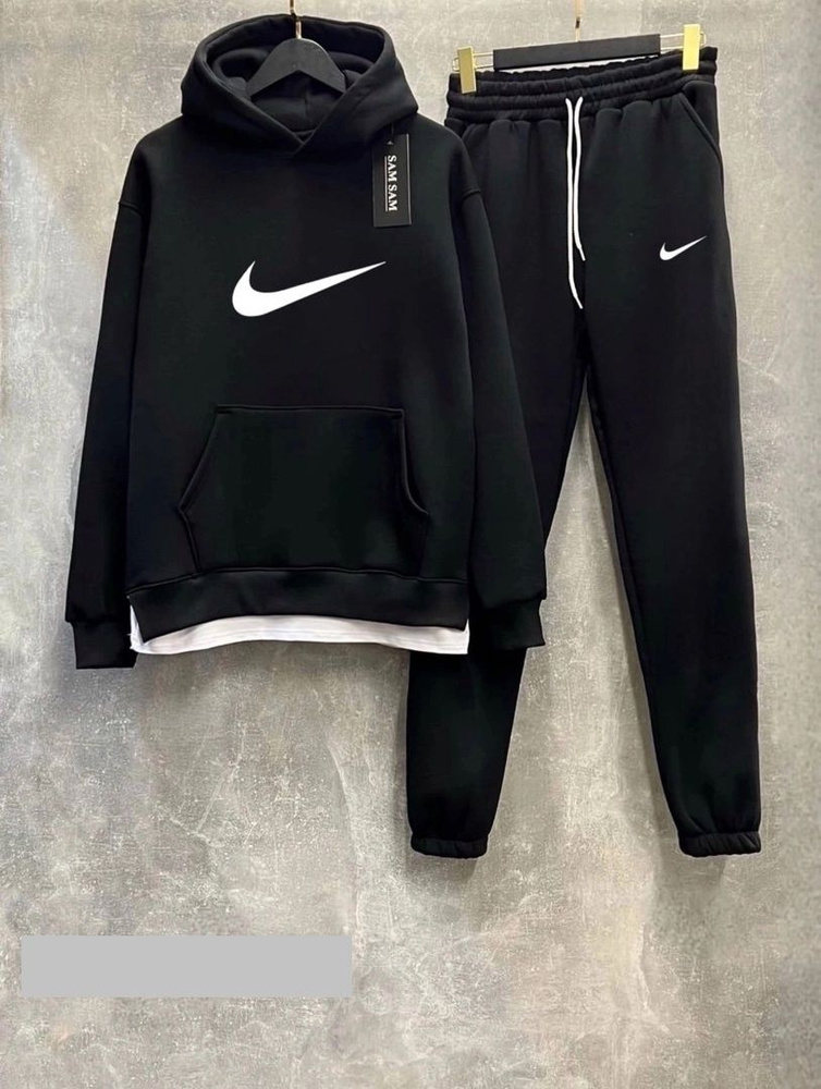 Костюм спортивный Nike #1