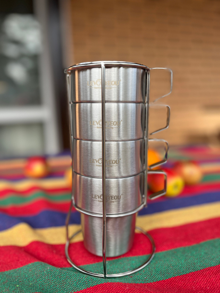 Набор из четырех походных кружек по 300 мл. из нержавеющей стали на подставке (комплект с чехлом) #1