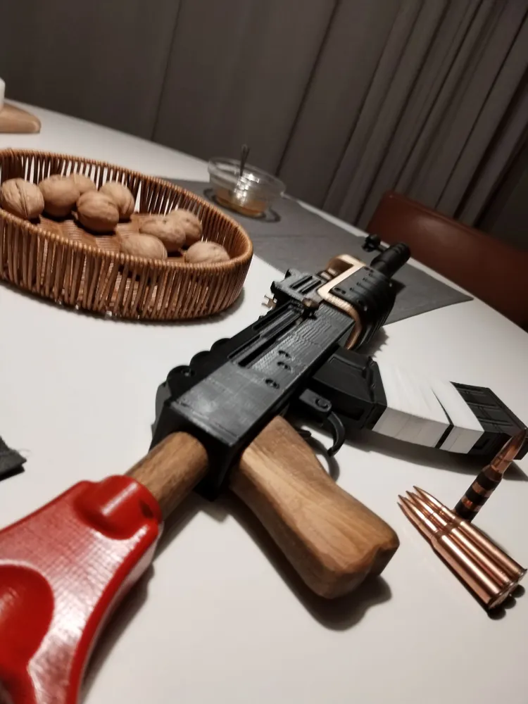 Штурмовая винтовка (Калаш), золотой, 80см