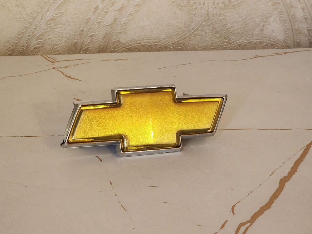 Эмблема/шильдик для автомобиля Chevrolet/Шевроле задняя золототая #1