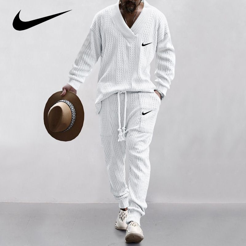 Костюм спортивный Nike #1