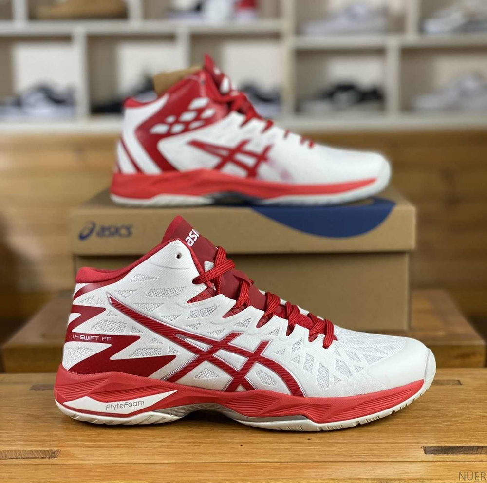 Кроссовки ASICS #1