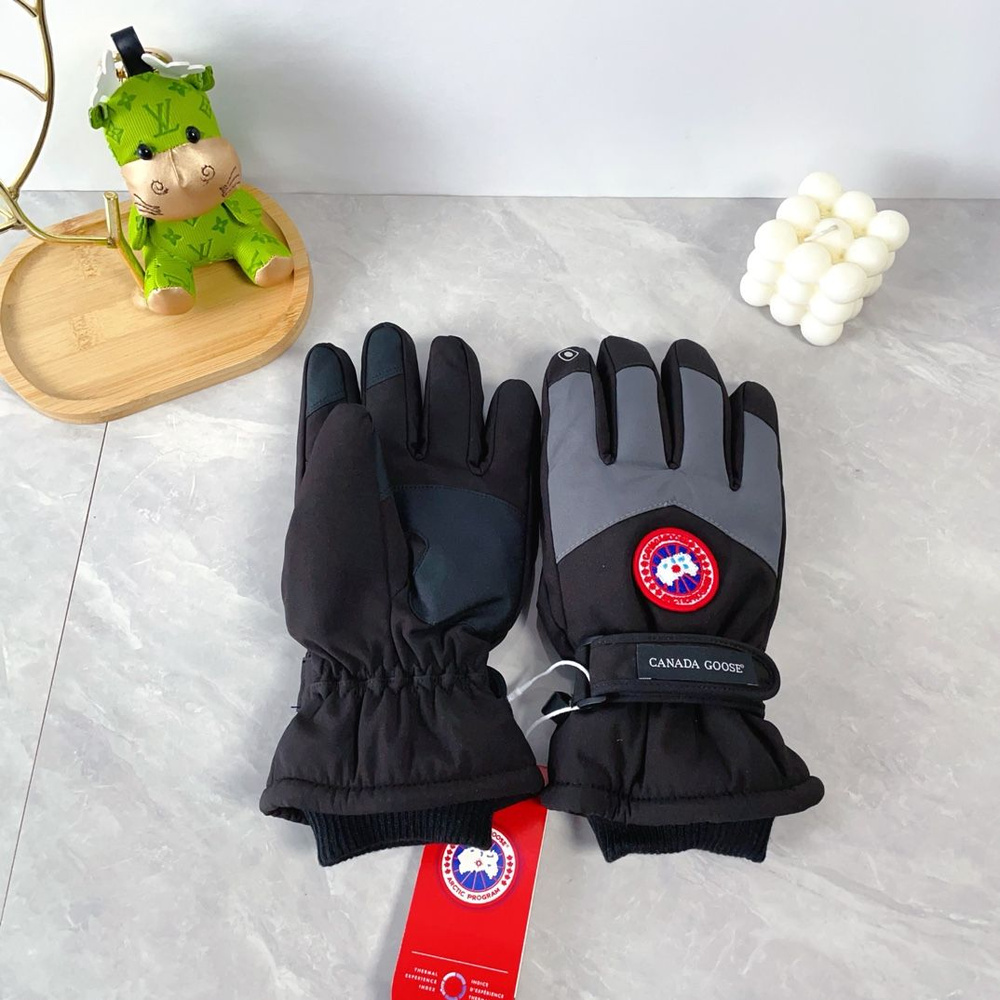 Перчатки CANADA GOOSE #1