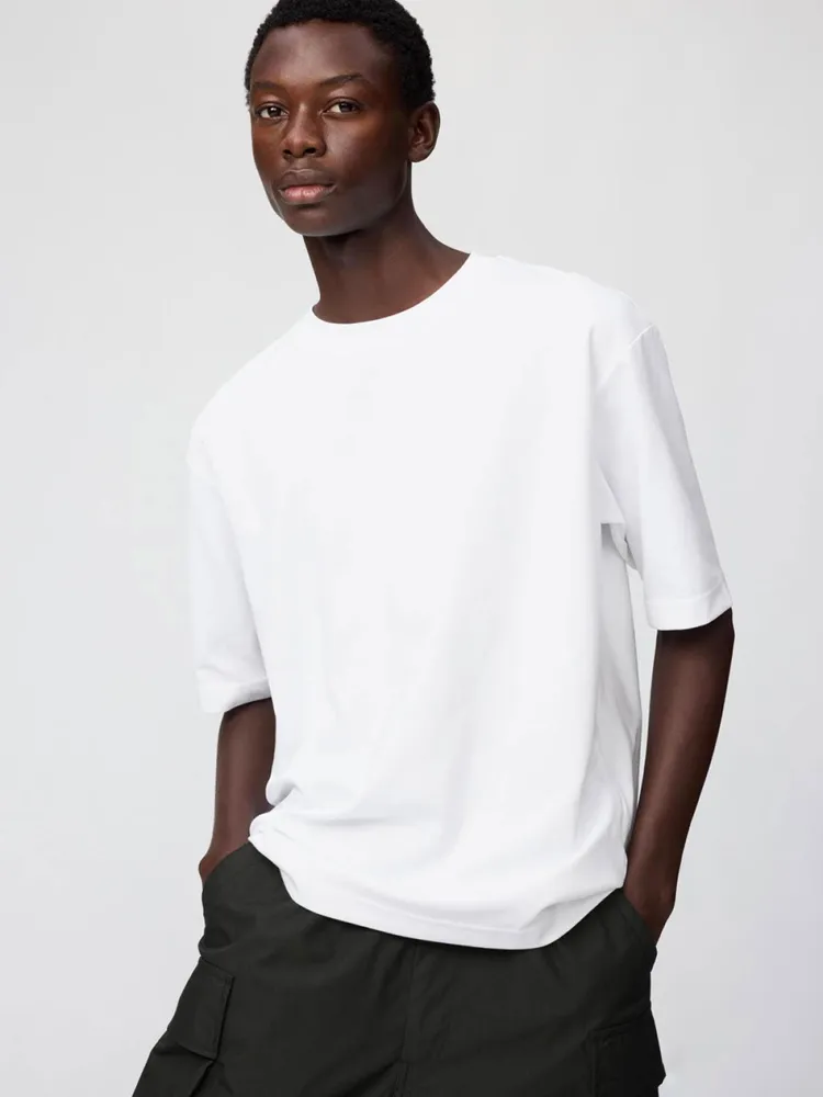 Футболка Uniqlo 1 шт