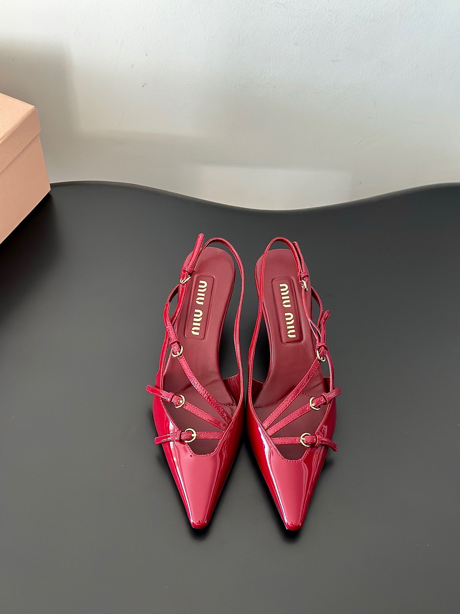 Босоножки Женский, Девочки Miu Miu Шпилька Натуральная кожа
