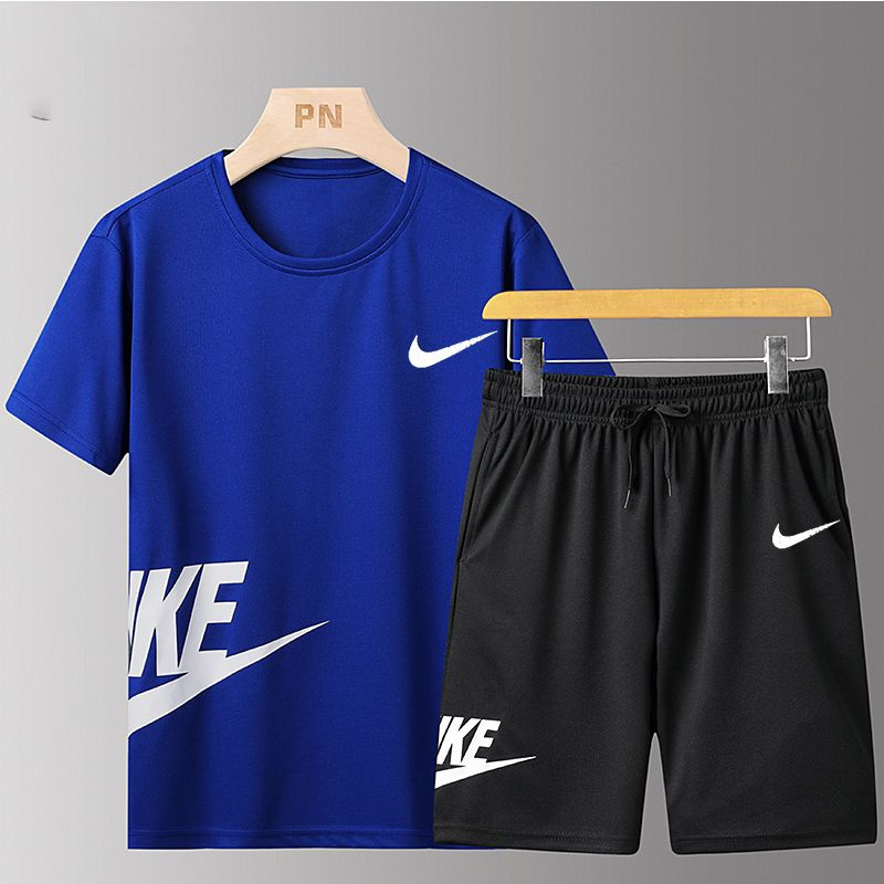 Костюм спортивный Nike #1