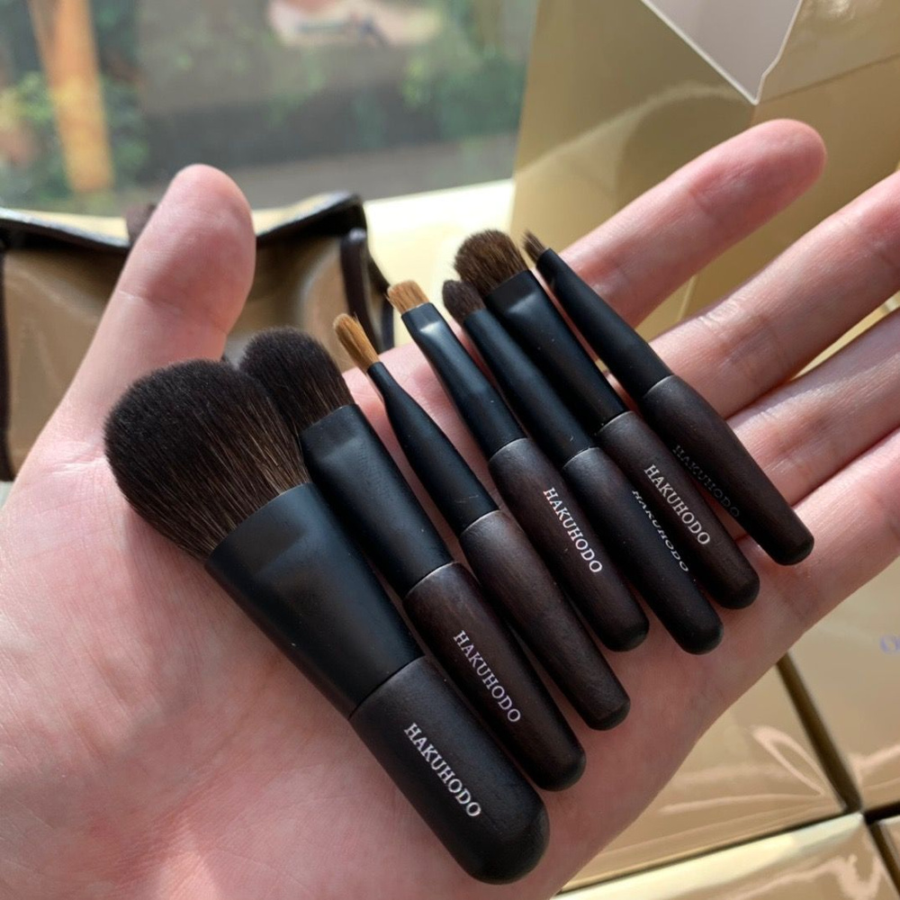 Hakuhodo Кисточка для макияжа - купить с доставкой по выгодным ценам в ...