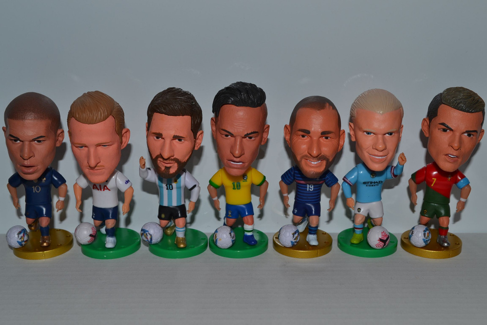 Фигурки футболистов Soccerwe Месси, Неймар, Мбапе 7шт. - купить с ...
