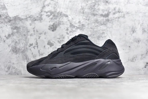 Black yeezy best sale 700 v2