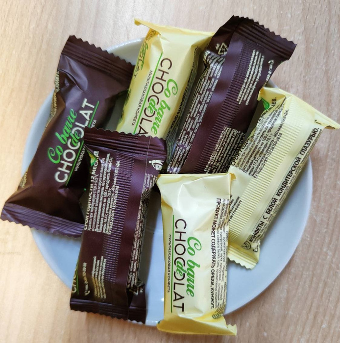 Конфета Мультизлаковая Co barre de CHOCOLAT АССОРТИ с тёмной и с белой ...