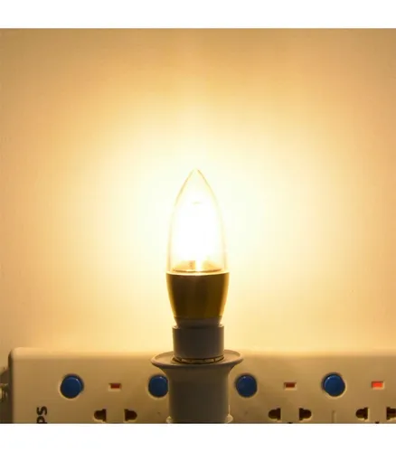 Светодиодная лампа свеча прямая E14. 7Вт. Цвет свечения: Теплый белый, прозрачная. 1 штука