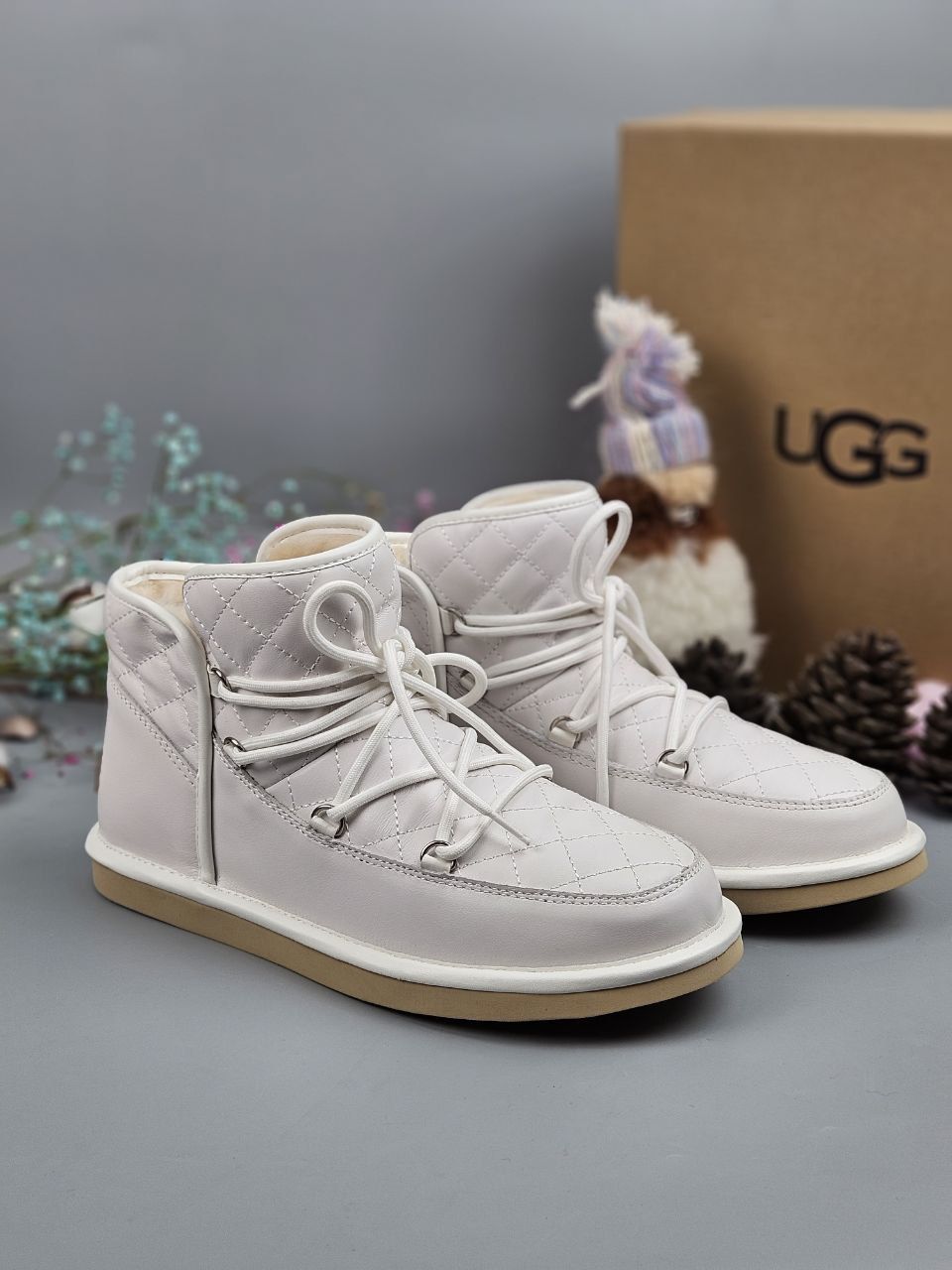 Ugg lodge clearance boots