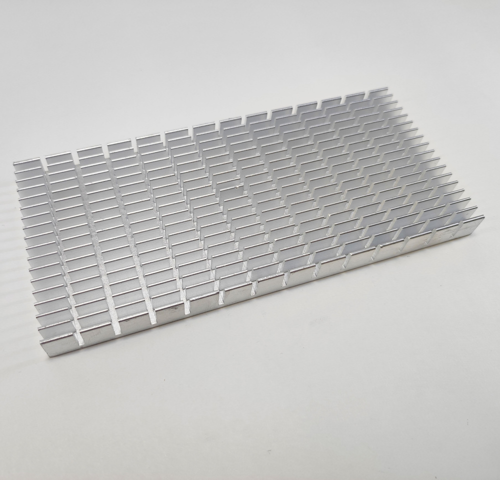 Радиатор охлаждения, охладитель 150 х 70 х 11 мм, ребристый - купить ...